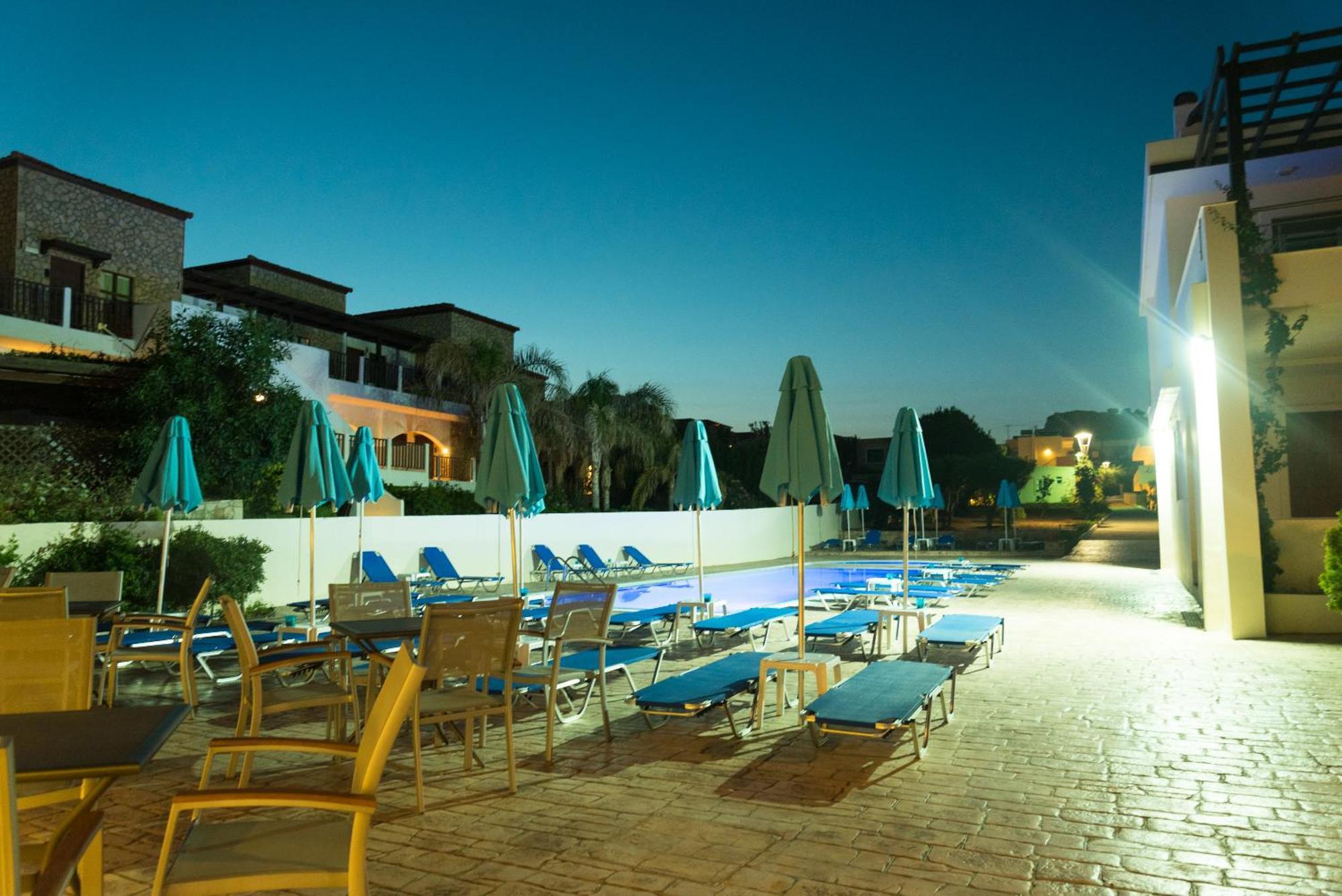 לרדוס Amaryllis Front Beach Hotel מראה חיצוני תמונה