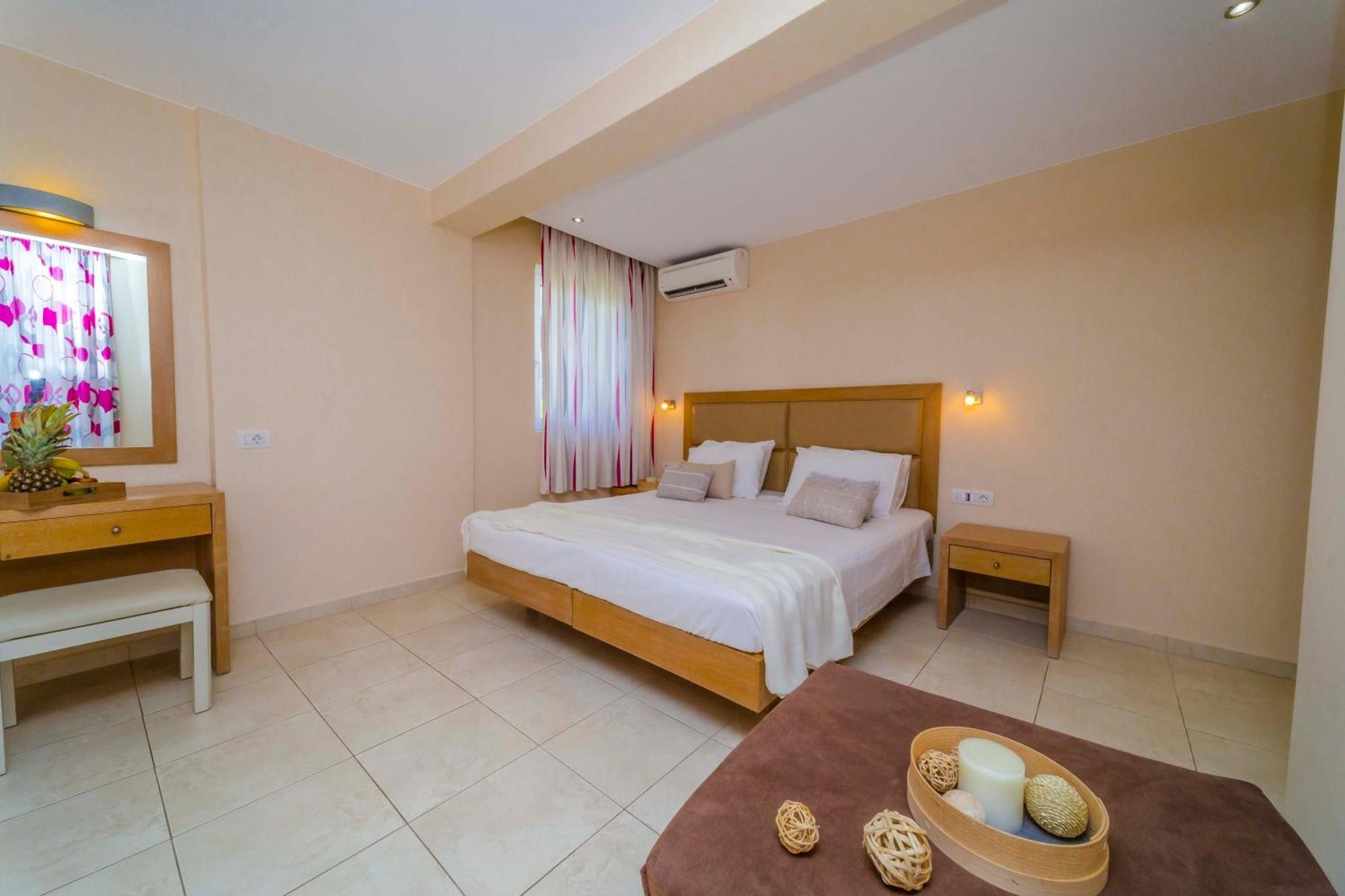 לרדוס Amaryllis Front Beach Hotel מראה חיצוני תמונה