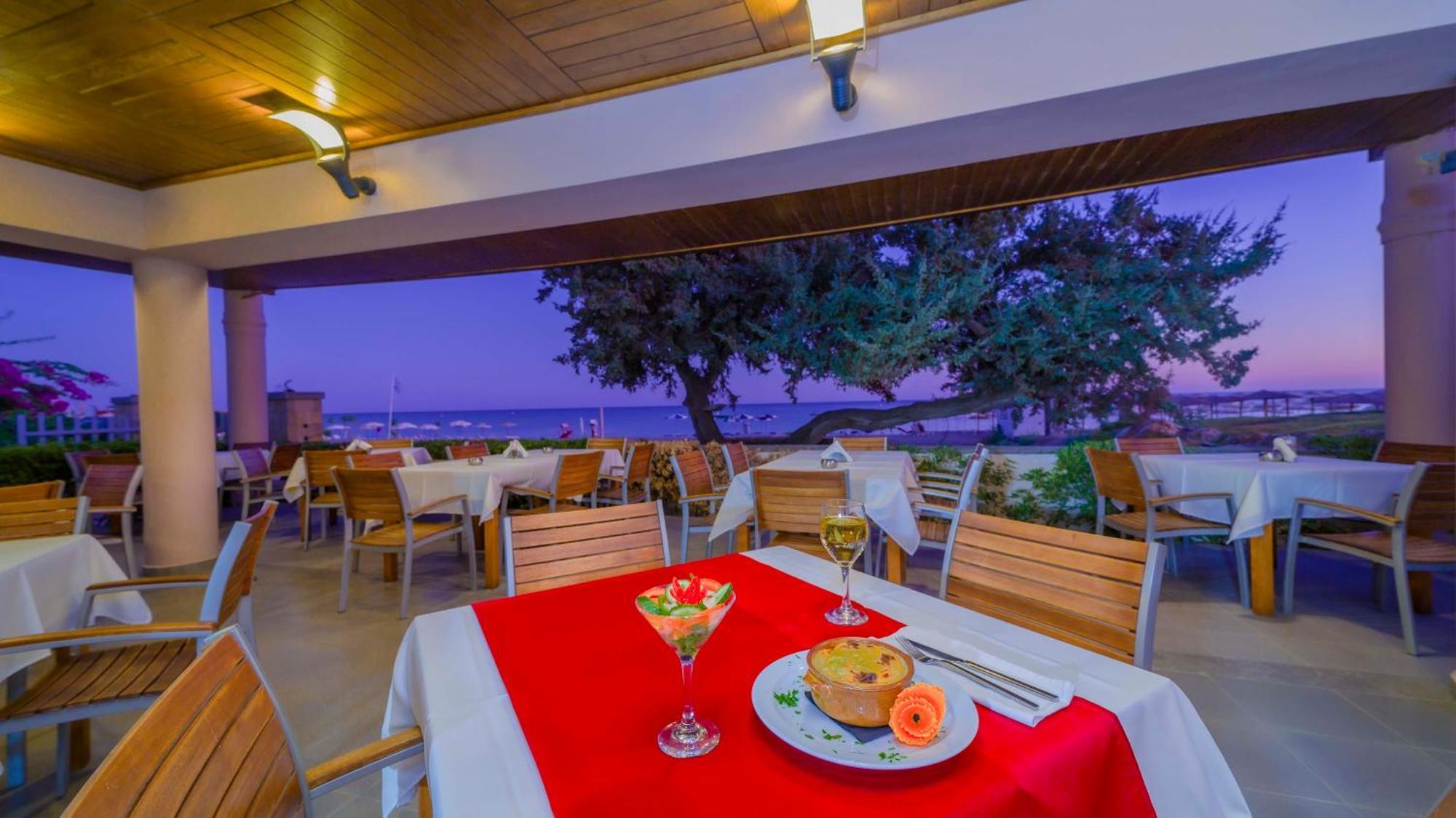 לרדוס Amaryllis Front Beach Hotel מראה חיצוני תמונה